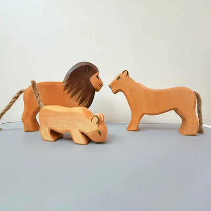 Wooden Animal Figures Handcrafted Elephant Lion Giraffe Toys