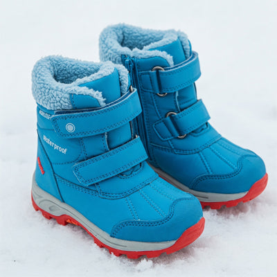 Keeping Tiny Toes Toasty: How We Picked Winter Boots for Our Toddler