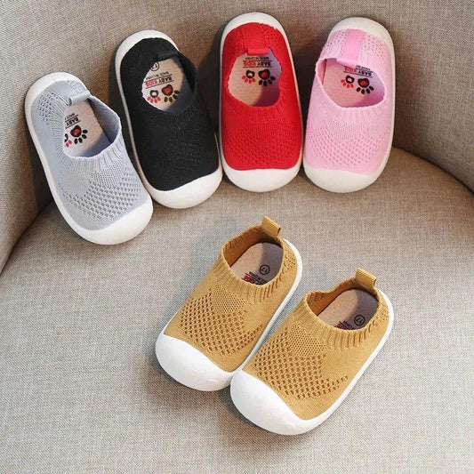 Adorable baby shoes deals