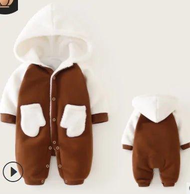 Newborn's Jumpsuit