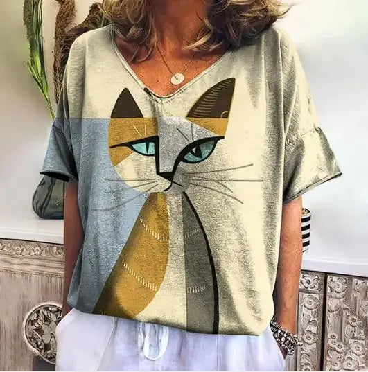 Summer Short Sleeve T-Shirt with Kitten Graphic