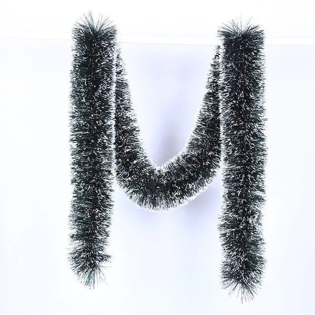 Christmas Garland for Holiday Décor | Elegant, Durable, and Festive | 2m Strip with Bowknot & Ball Design Options