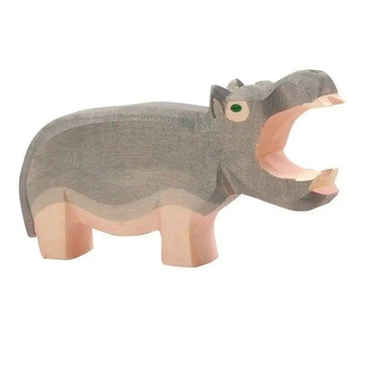 Wooden Animal Figures Handcrafted Elephant Lion Giraffe Toys